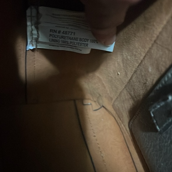 Mathew + Julian crossbody - Picture 5 of 11